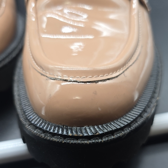 AEROSOLES | Women's | Tan and Black | Loafers | Size 8M | Minor Scuffs - Picture 8 of 10